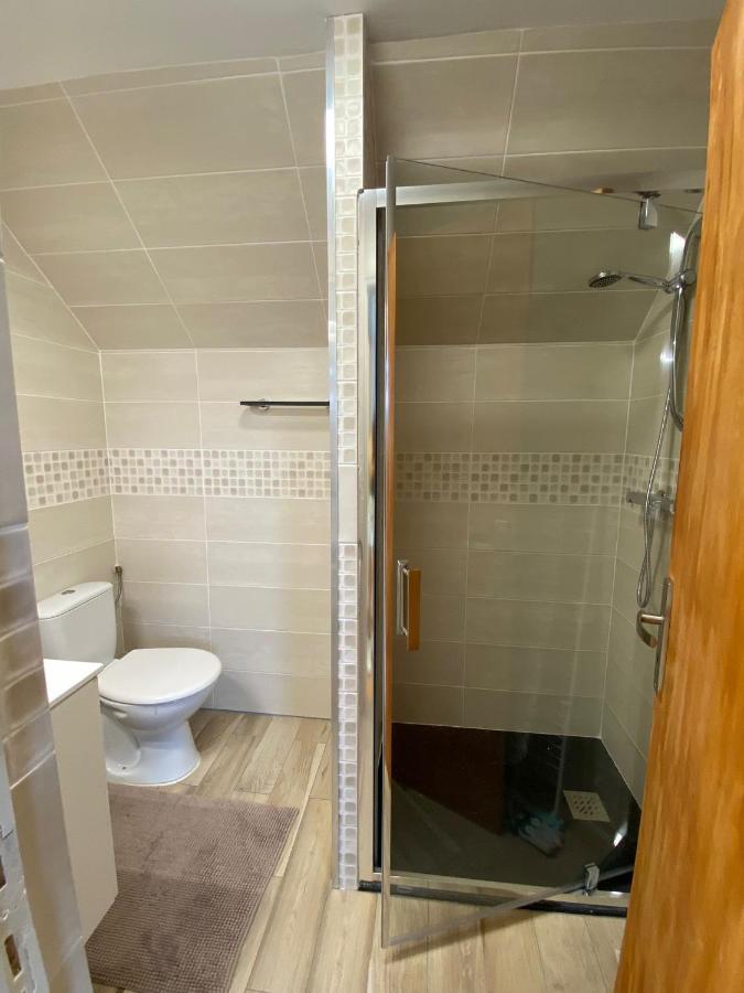 Appartements Cdg Joigny Exterior photo