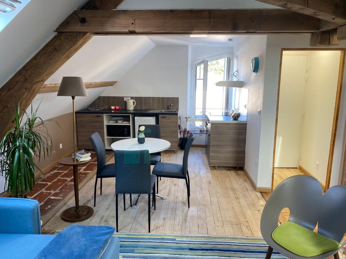 Appartements Cdg Joigny Exterior photo