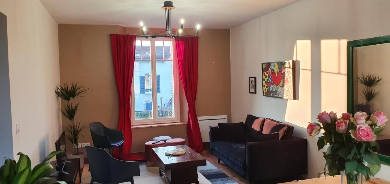 Appartements Cdg Joigny Exterior photo