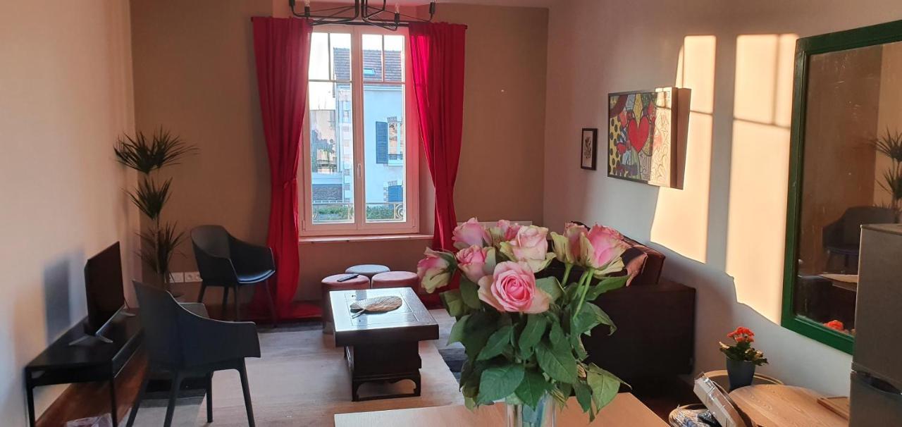 Appartements Cdg Joigny Exterior photo