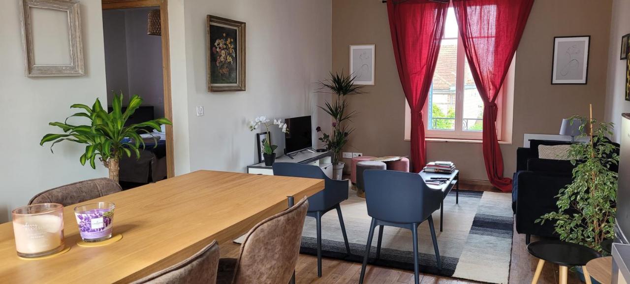Appartements Cdg Joigny Exterior photo