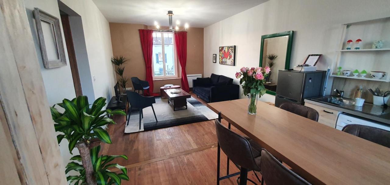 Appartements Cdg Joigny Exterior photo